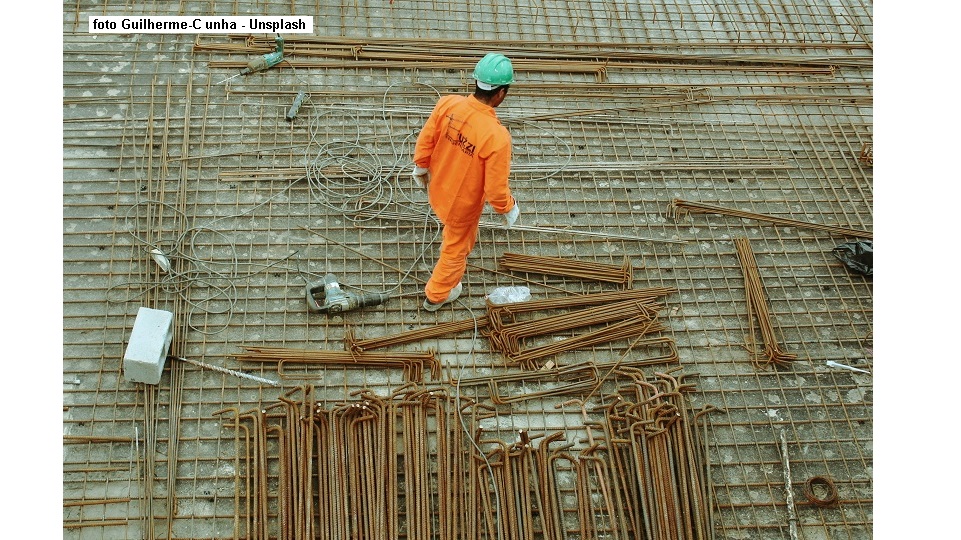 Foreign workers (photo Guilherme Cunha – Unsplash)
