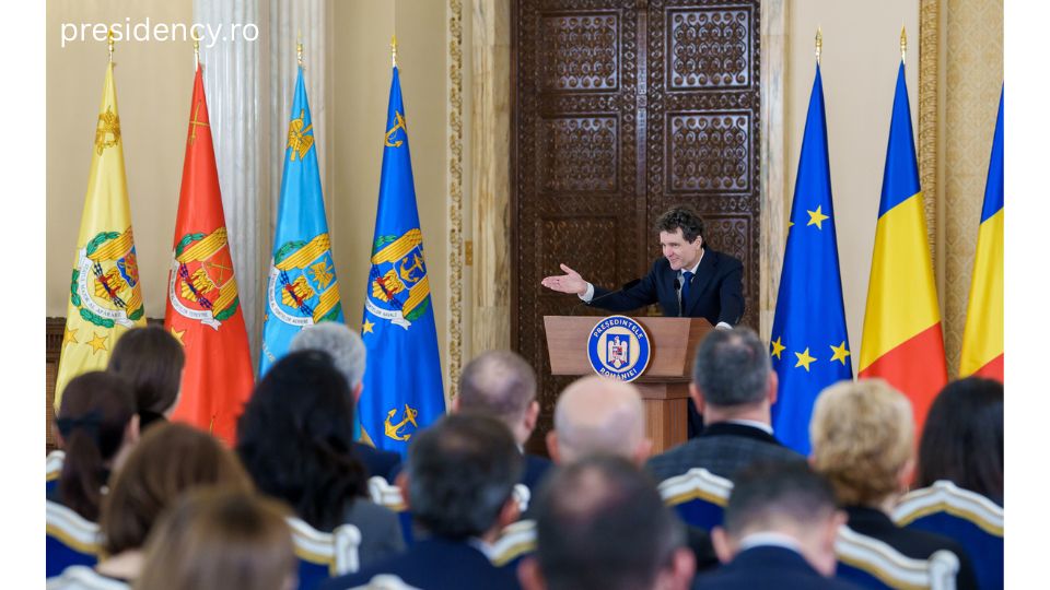 President Dan at the meeting with the ambassadors (photo: presidency.ro)